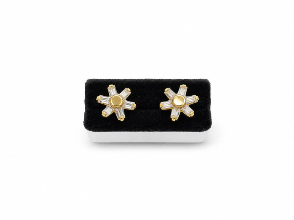 Broquel flor blanca 14k