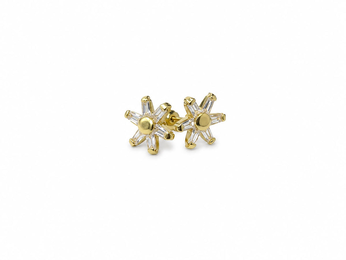 Broquel flor blanca 14k